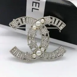 chanel brooches pour femme s_120552b